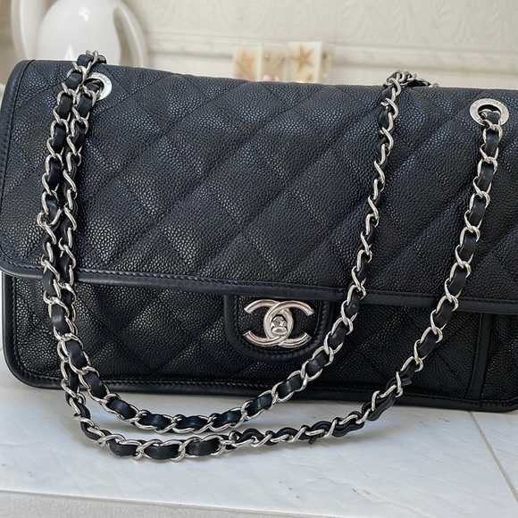 CHANEL Caviar Quilted French Riviera Flap bag - Picture 2 of 12